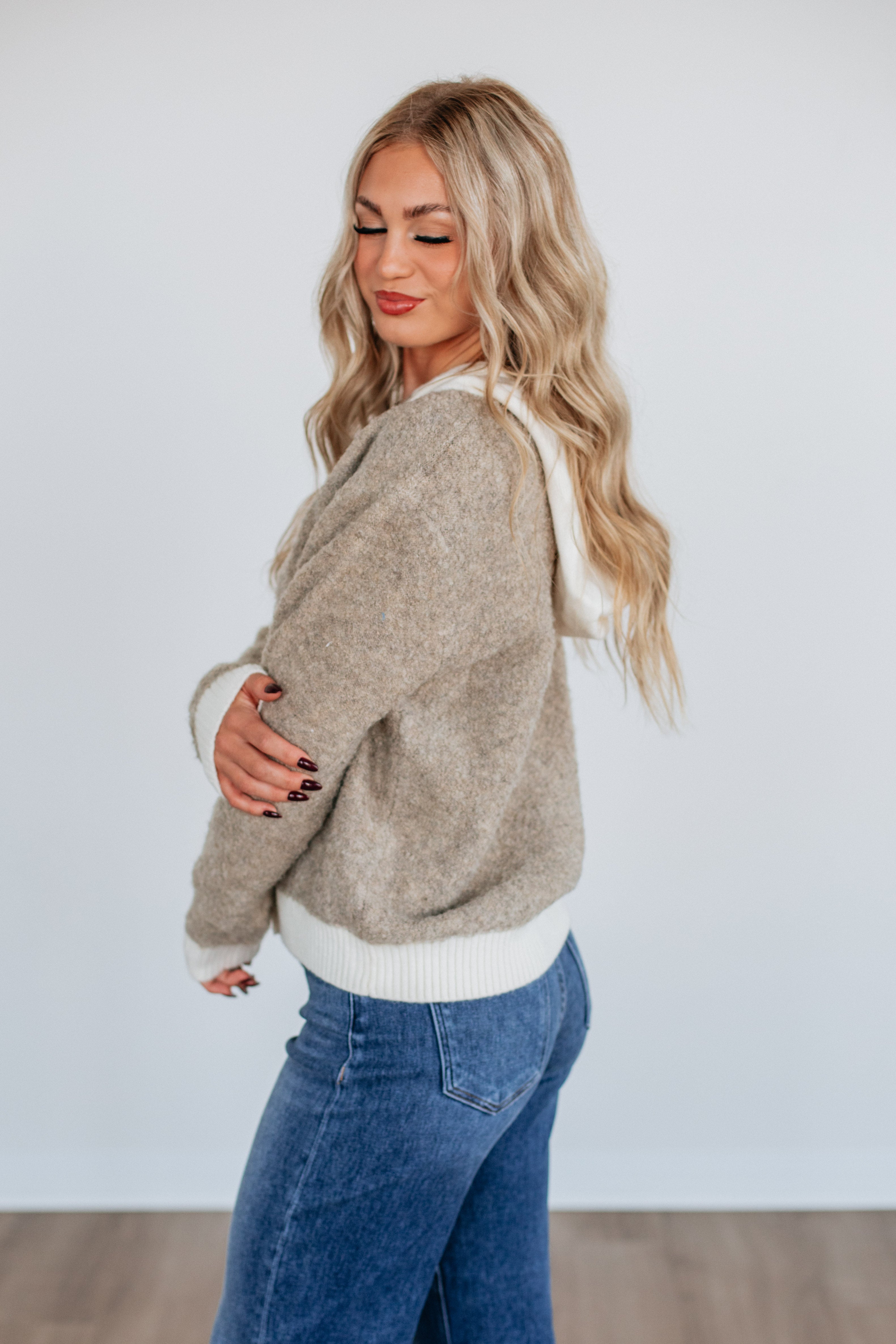 Tailsey Hooded Sweater - Image 2